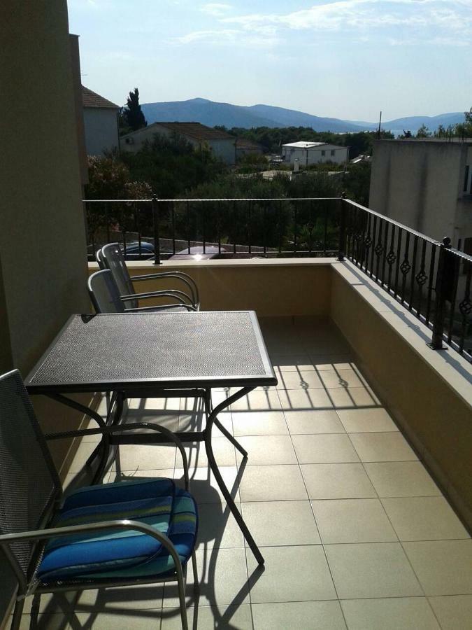 Appartement "Noni" Donji Okrug  ภายนอก รูปภาพ